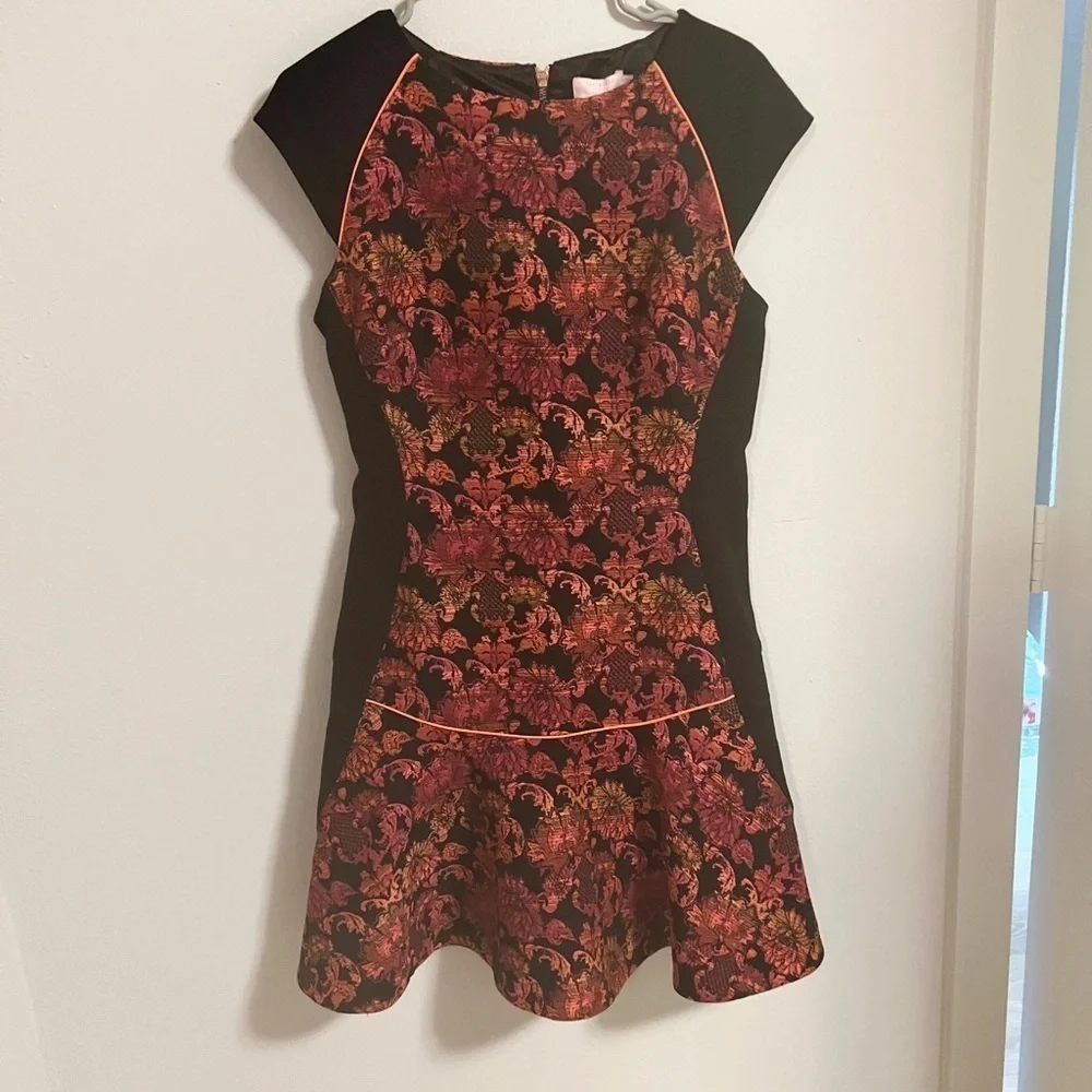 NWT TED BAKER BONNY JACQUARD FLORAL DRESS